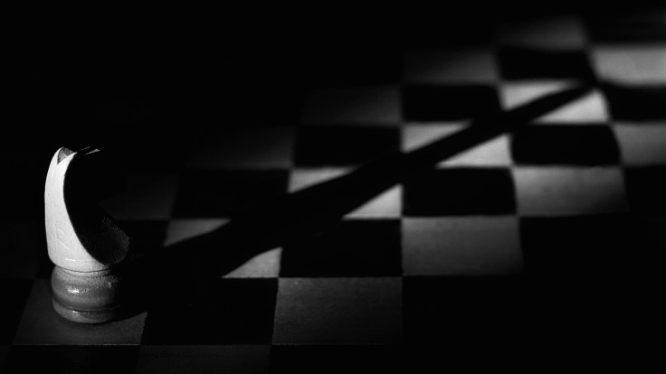 14-adrian-healy-knight-moves